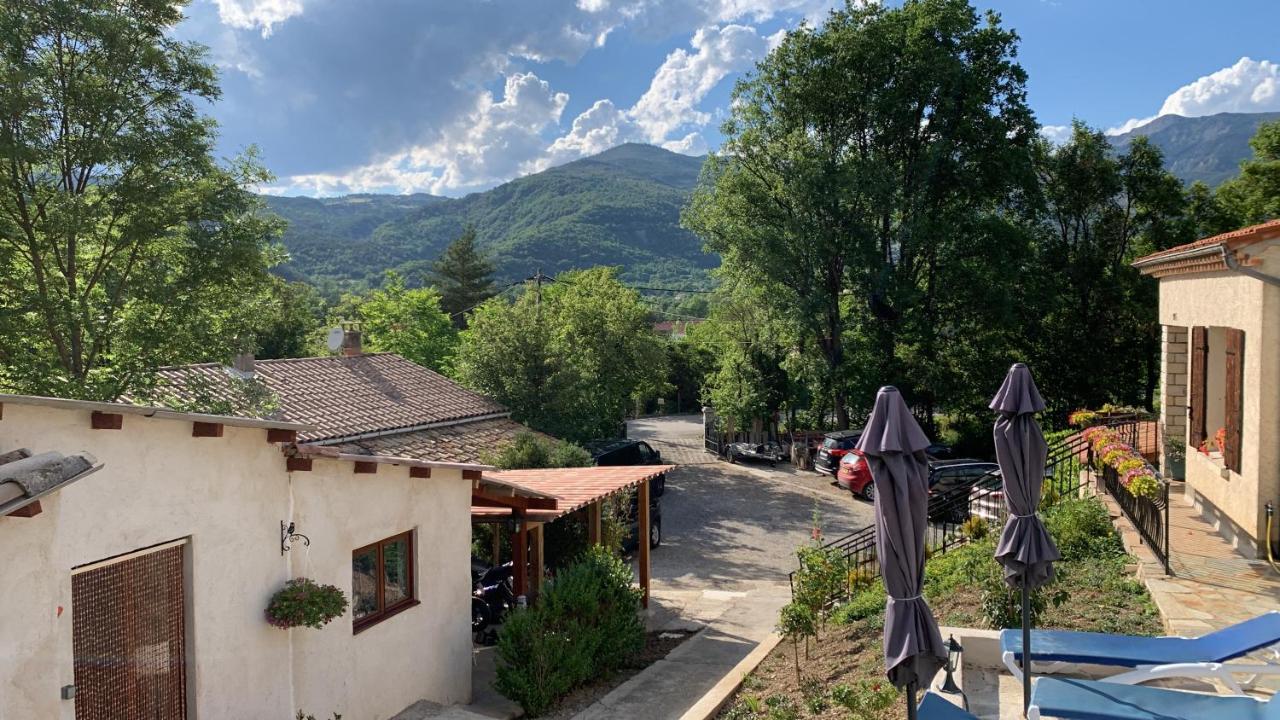 Maison Castellane Chambre D'Hotes B&B Dış mekan fotoğraf