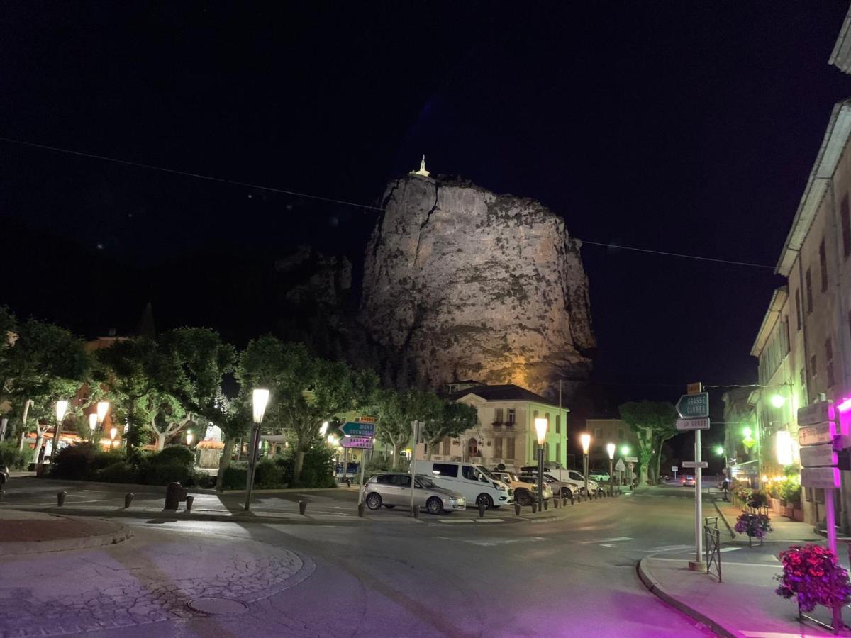Maison Castellane Chambre D'Hotes B&B Dış mekan fotoğraf
